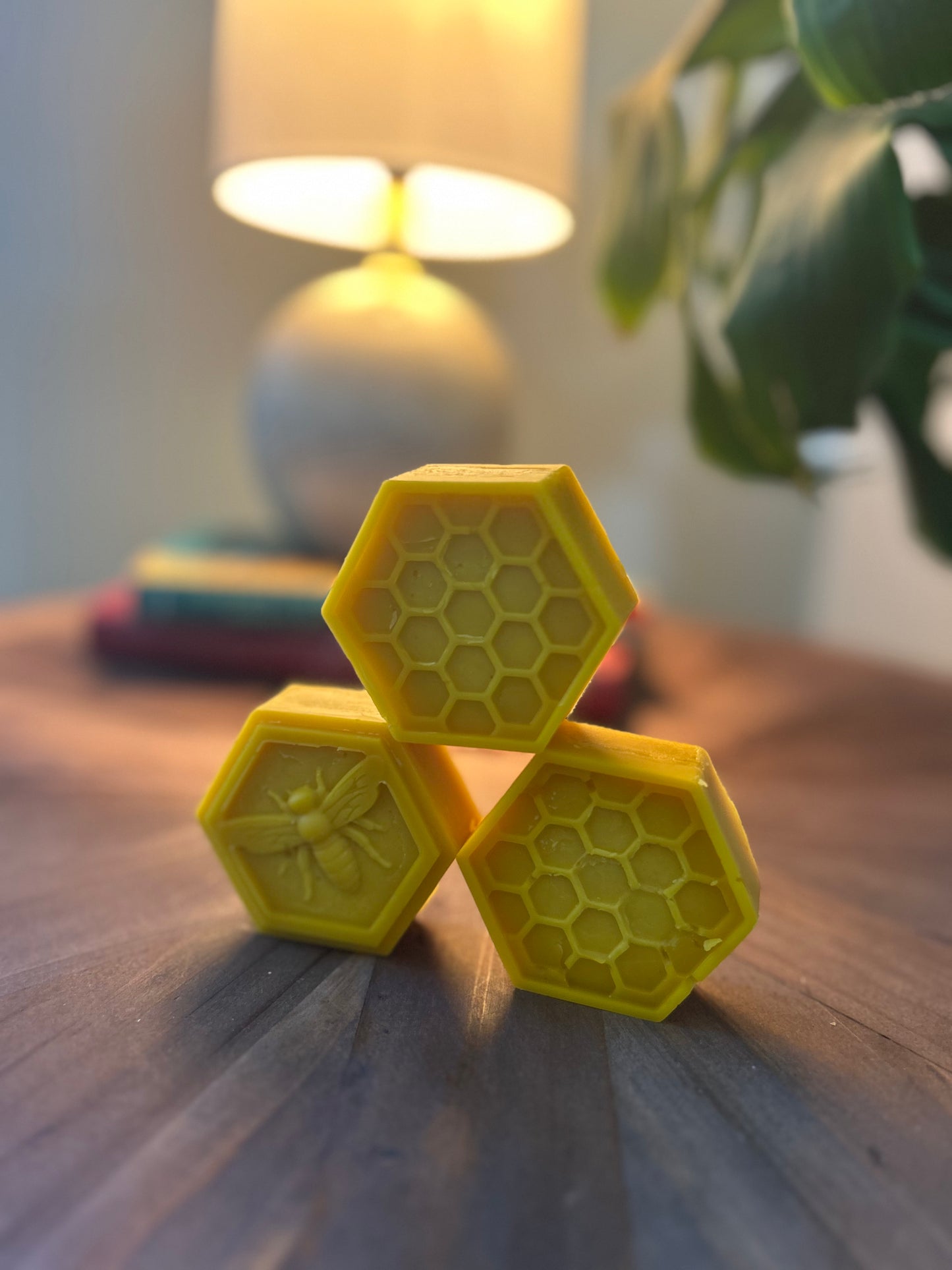1.5oz Beeswax Puck